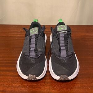 Nike Crater Impact Sneakers  Black Volt size 7Y